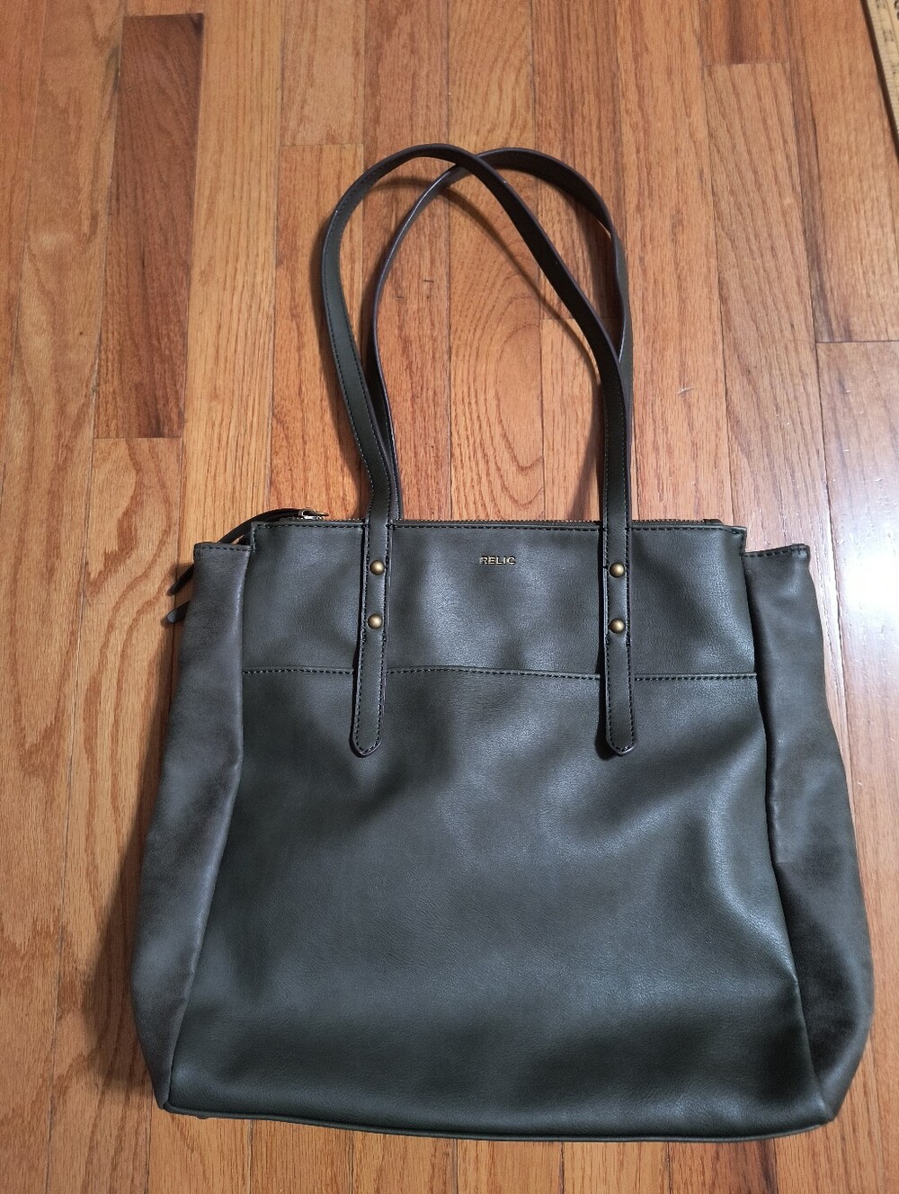 Relic green leather-like purse, shoulder bag